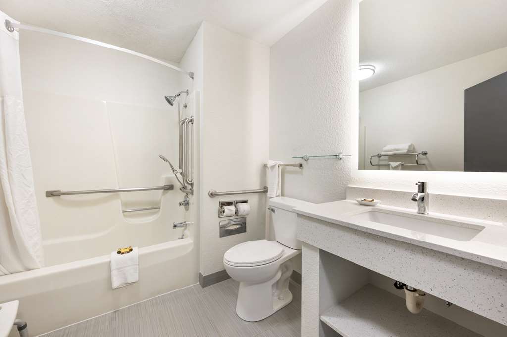 Best Western Plus Anderson - photo 22
