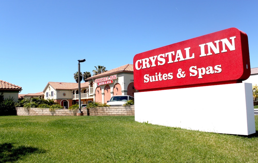 Crystal Inn Suites & Spas in Inglewood, United States