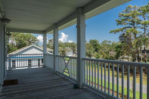 Southern Charm by Oak Island Accommodations - photo 49