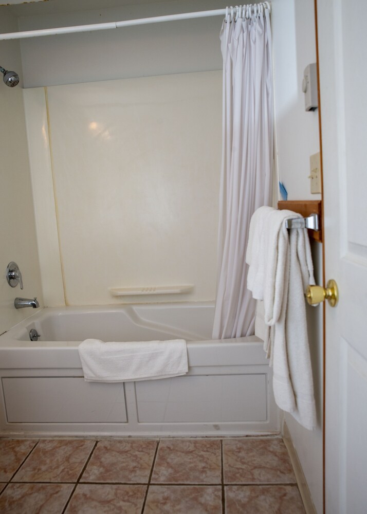 Chestnut Grove Resort - photo 78