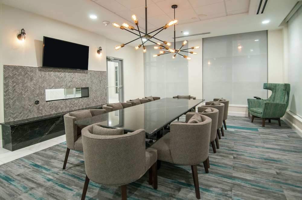 Hilton Garden Inn Jackson Clinton - photo 54