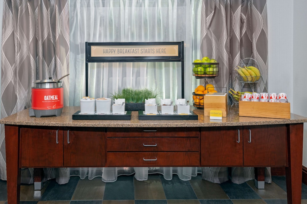 Hampton Inn South Plainfield Piscataway - photo 21