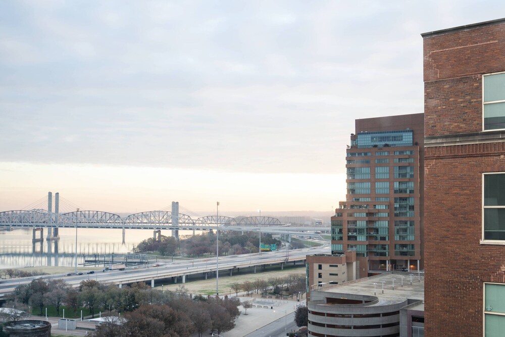 Moxy Louisville Downtown - photo 6