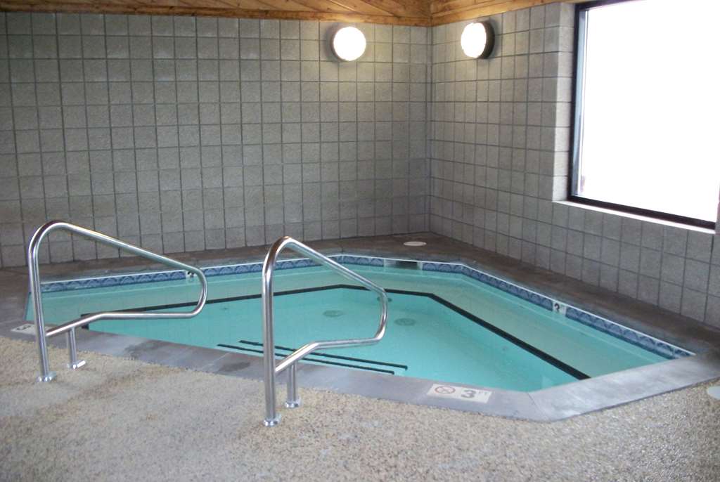 AmericInn by Wyndham Beulah - photo 8