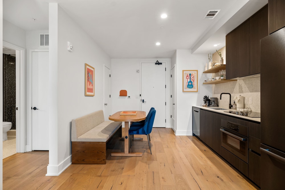 Austin Condo Hotel - photo 244