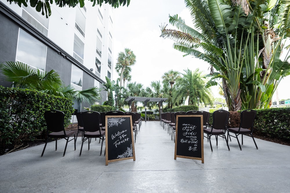 Courtyard by Marriott across Universal Orlando - photo 86