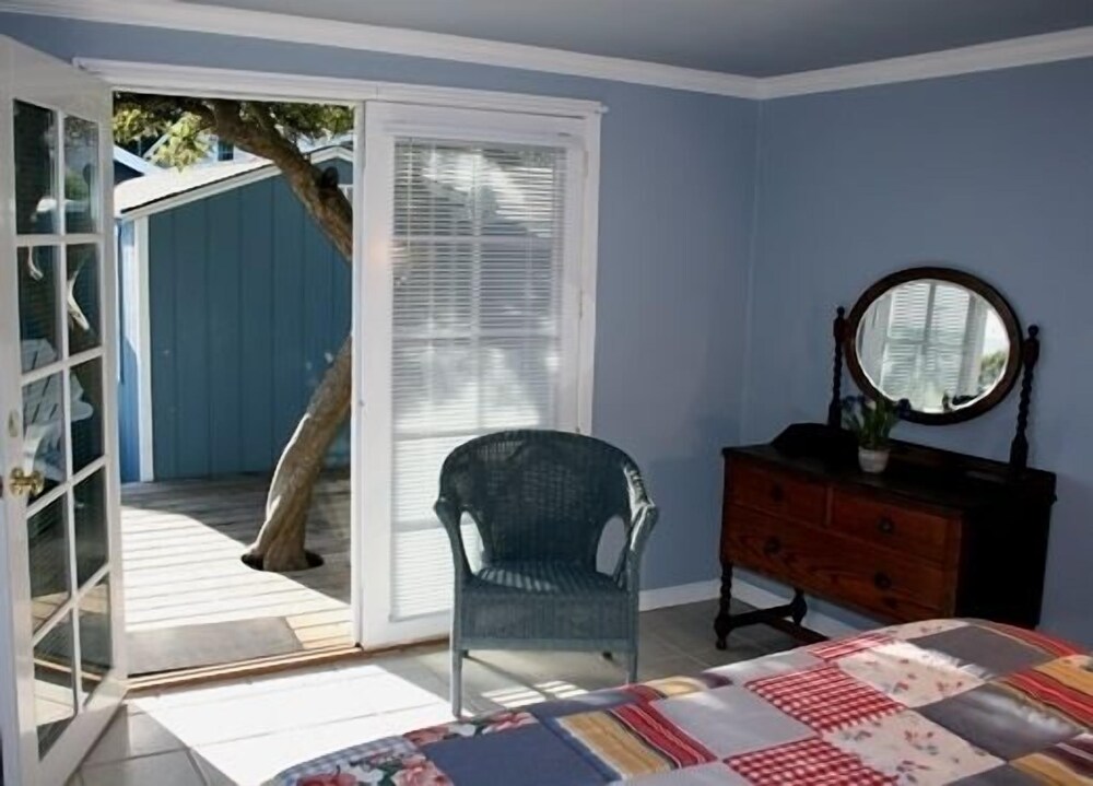 Bodega Harbor Inn - photo 3