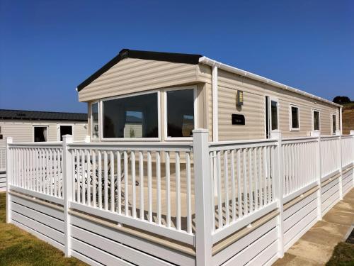 22 Stowford Gardens Combe Martin — 4-Star Luxury Hotel in Combe Martin, United Kingdom