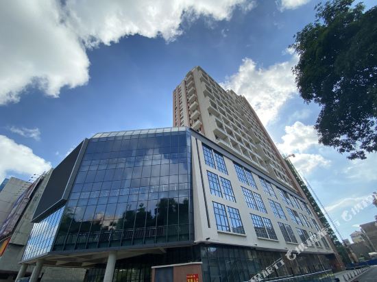 Wuchuan Tule hotel apartment in Wuchuan, People's Republic of China