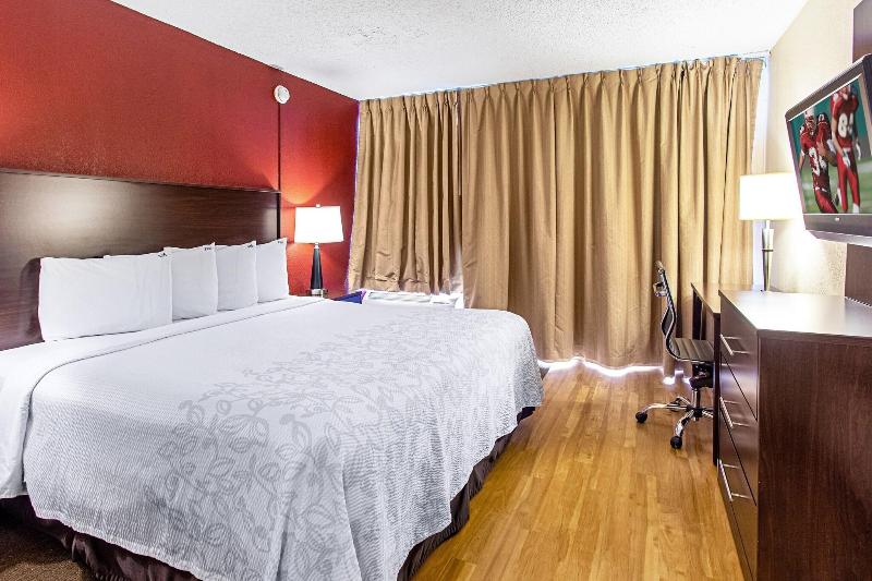 Red Roof Inn Wichita East - photo 43