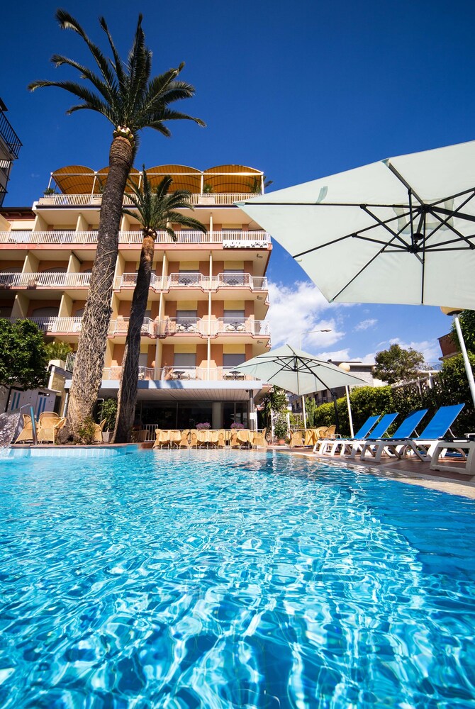 Hotel Torino Wellness & Spa — 4-Star Luxury Hotel in Diano Marina, Italy