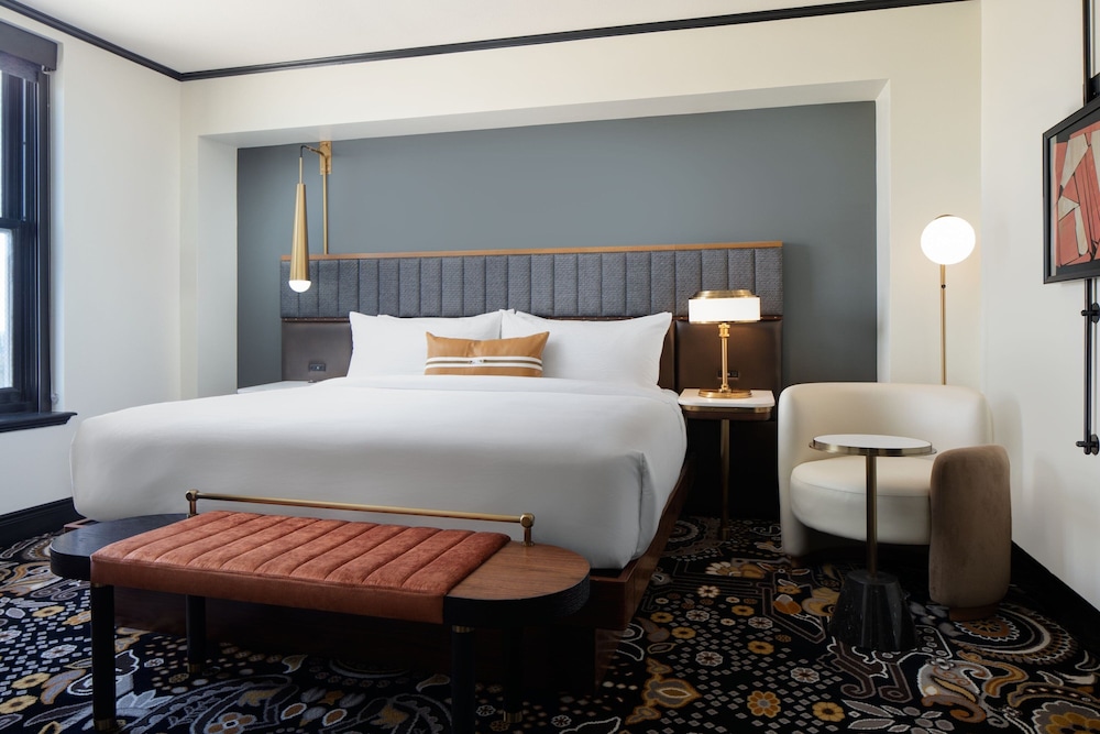 LaSalle Boutique Hotel - photo 16