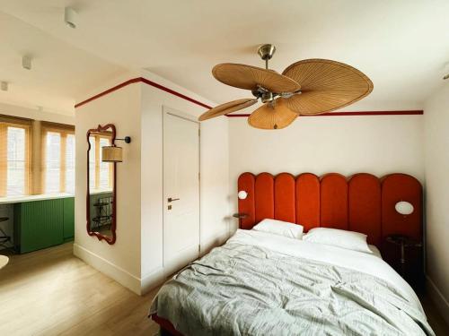Chic Studio near Fabrika By Wehost