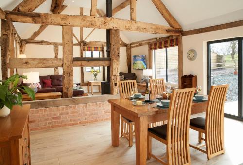 Evenwood Gables - last minute hotel in Kenley