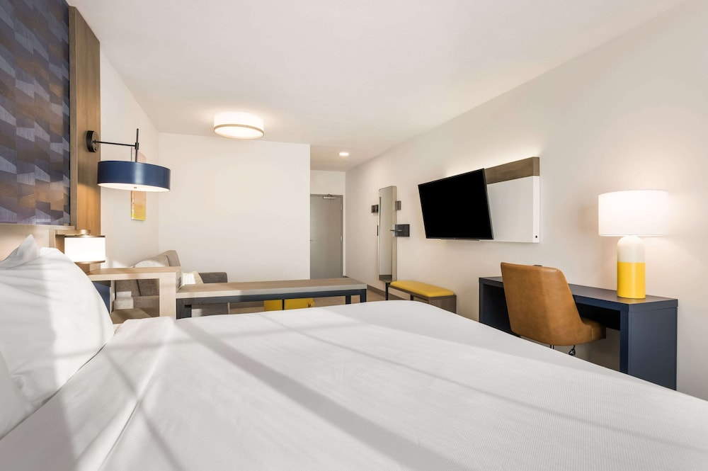 Comfort Inn & Suites Gaylord - photo 15
