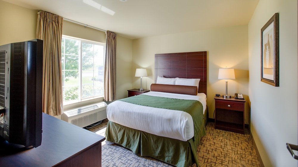 Cobblestone Inn & Suites Clintonville - photo 24