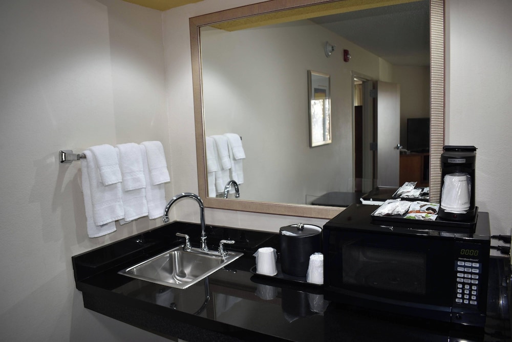 Fairfield Inn & Suites by Marriott Kansas City Liberty - photo 90