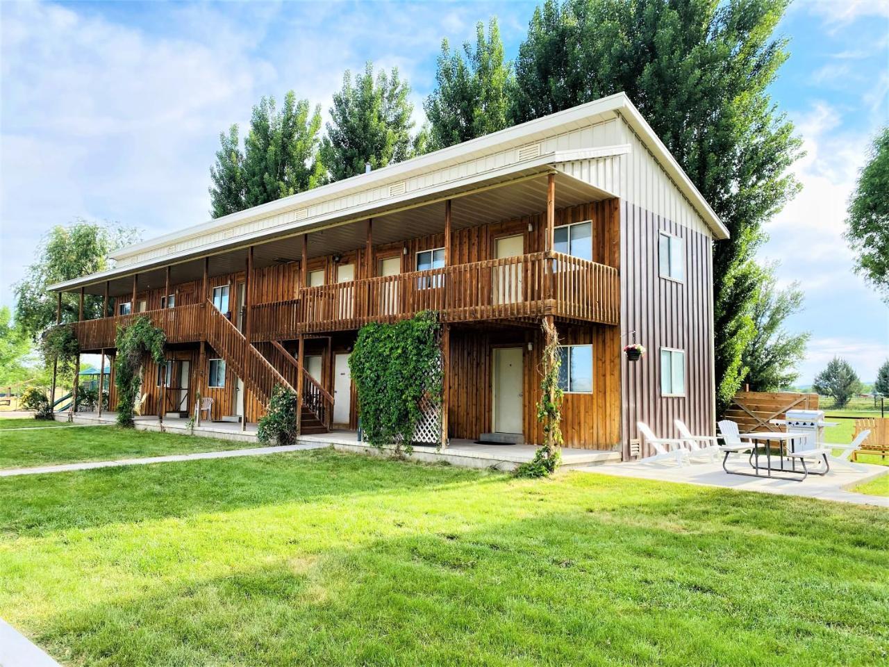 Sleeps Up To 42 Private Clubhouse Sand Volleyball Playground 6miles To Quarry — Vernal