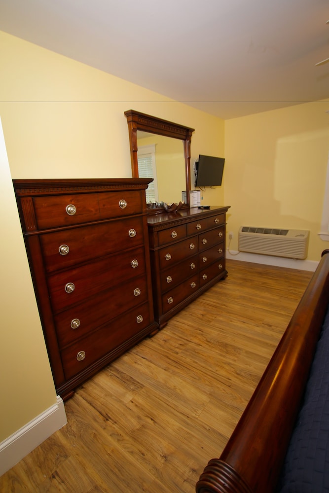 Sheepscot Harbour Village Resort - photo 56