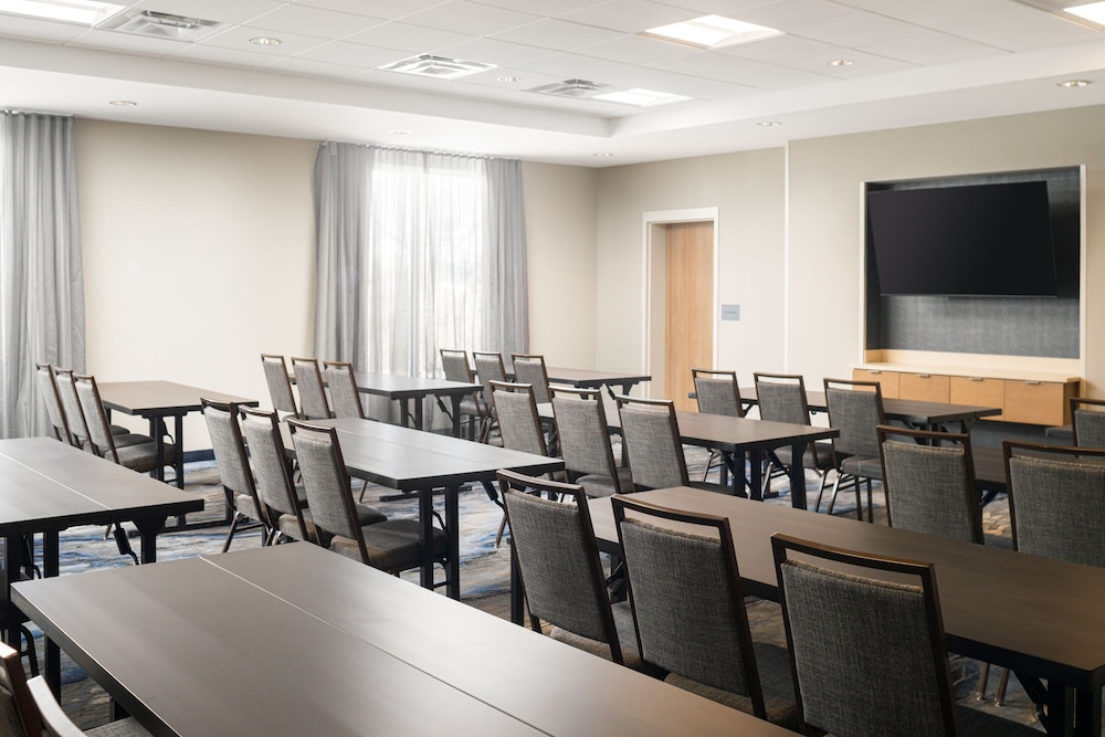 Fairfield Inn & Suites by Marriott Knoxville Northwest - photo 20