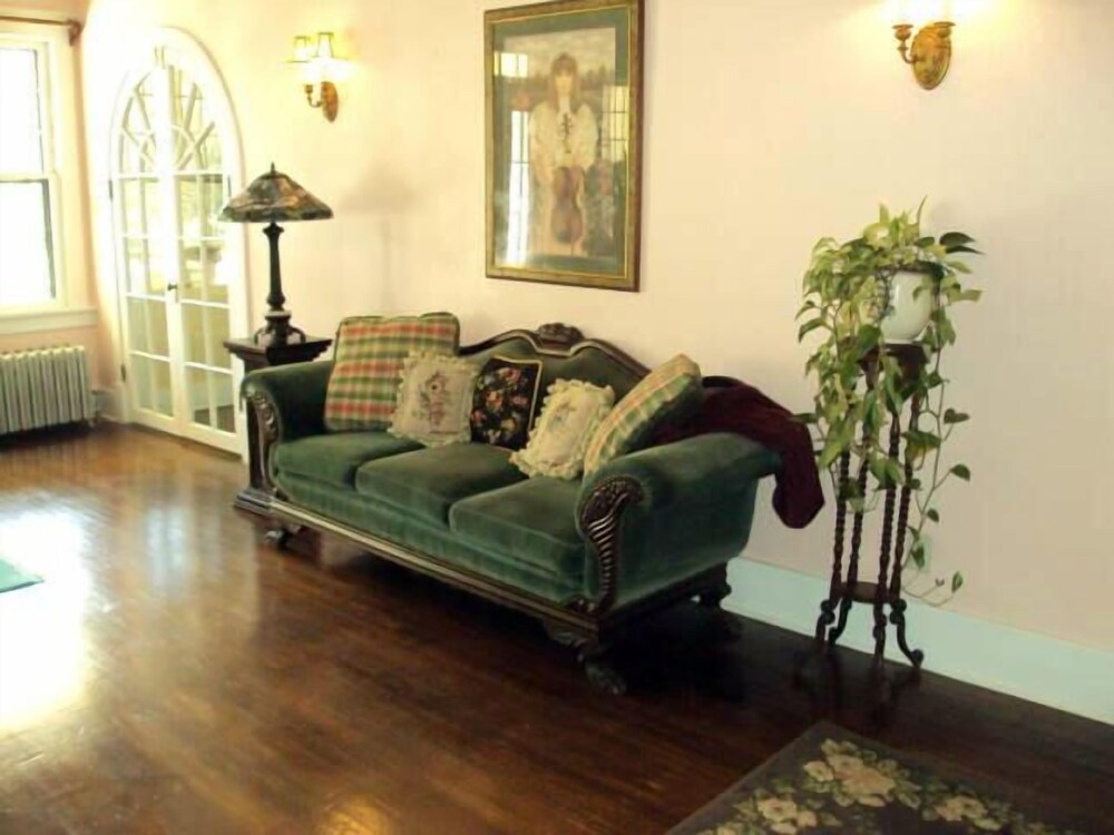 The Cheyenne Cañon Inn - photo 14