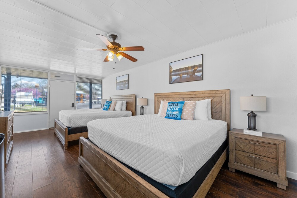 Condo at Silver Cove Resort on Table Rock Unit 14 - photo 4