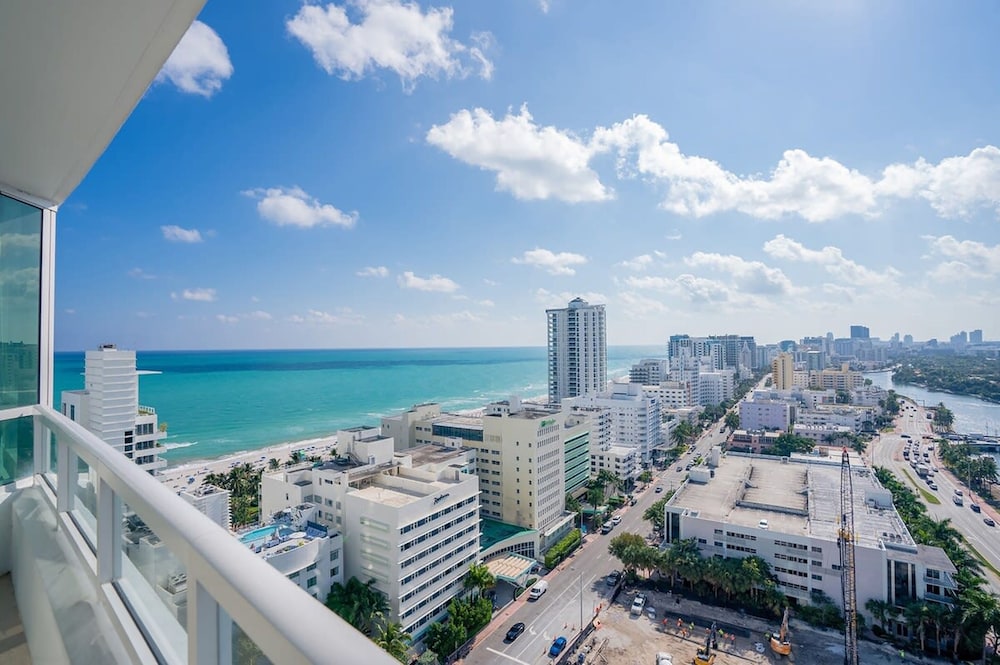 Fontainebleau Miami Beach Private Luxury Suites - photo 425
