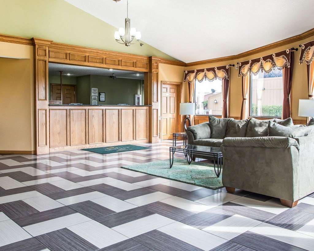 Quality Inn Morton at I 74 - photo 3