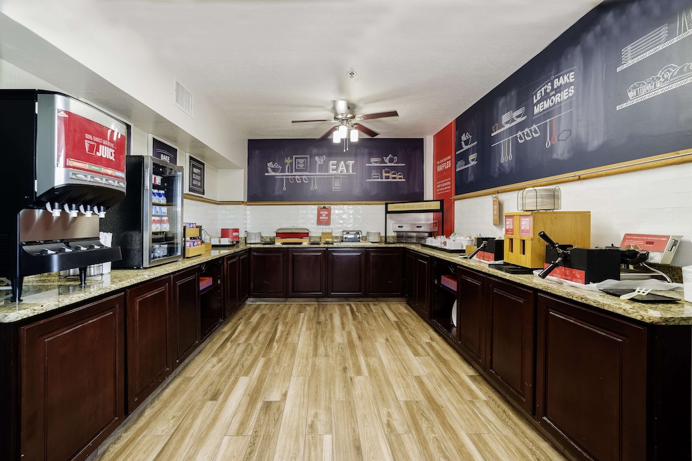 Hampton Inn Port Charlotte - photo 31