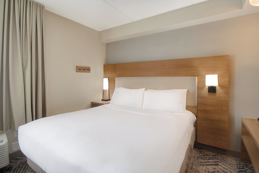 Candlewood Suites Columbia Ft. Jackson by IHG - photo 21