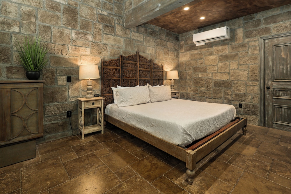 The Inn at Zaca Creek - photo 21