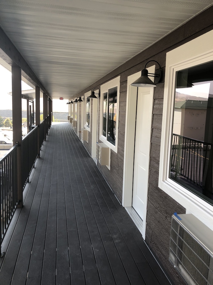 The Roosevelt Hotel Yellowstone - photo 43