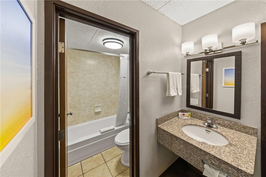 Days Inn by Wyndham Winona - photo 21