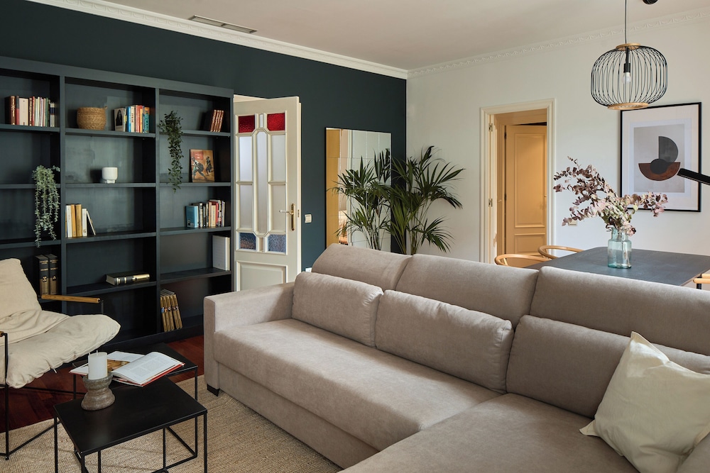 1304 Central Penthouse Terrace — 4-Star Luxury Hotel in Barcelona, Spain