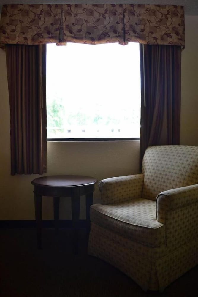 Americas Best Value Inn Smithfield - photo 24