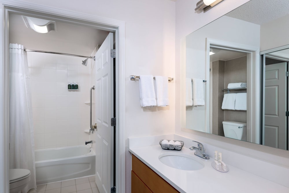 Residence Inn by Marriott Wayne - photo 25