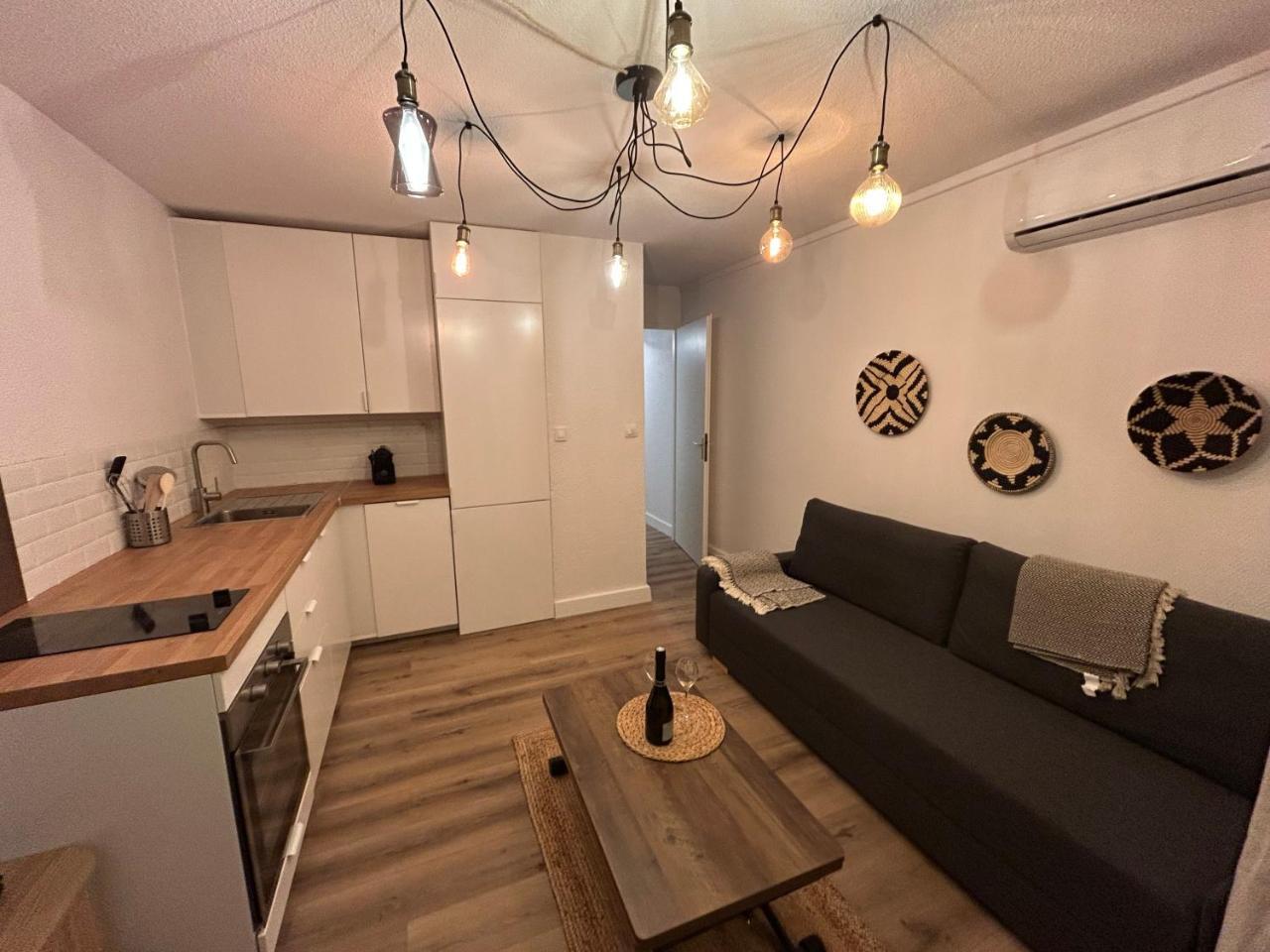 Wallis2 in Sausset-Les-Pins, France