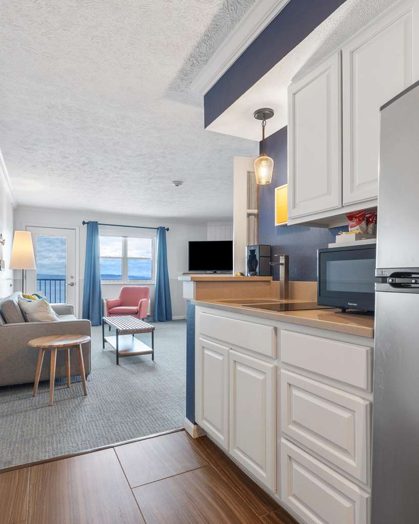 Cherry Tree Inn & Suites - photo 19