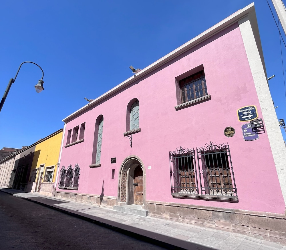 Casa Maka — 5-Star Luxury Hotel in San Luis Potosi, Mexico