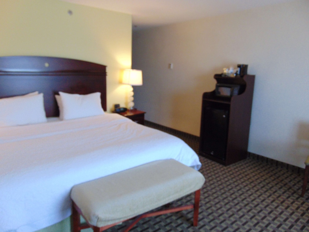 Hampton Inn & Suites Cleveland Mentor - photo 8