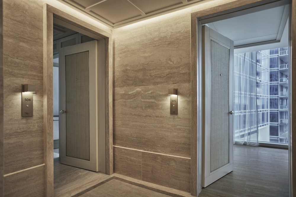 Four Seasons Hotel at The Surf Club - photo 23