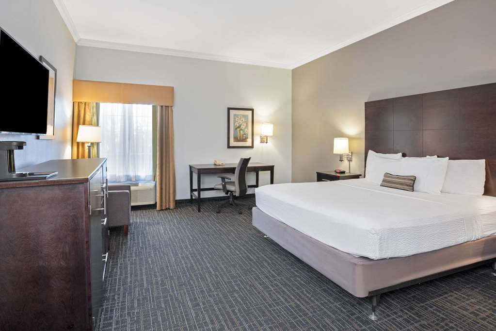 Sonesta Essential Houston Westchase - photo 14