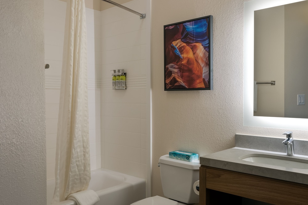 Candlewood Suites Enterprise by IHG - photo 17