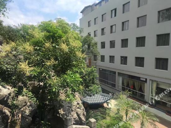 Ruiji Xishan Boutique Hotel in Guilin, People's Republic of China