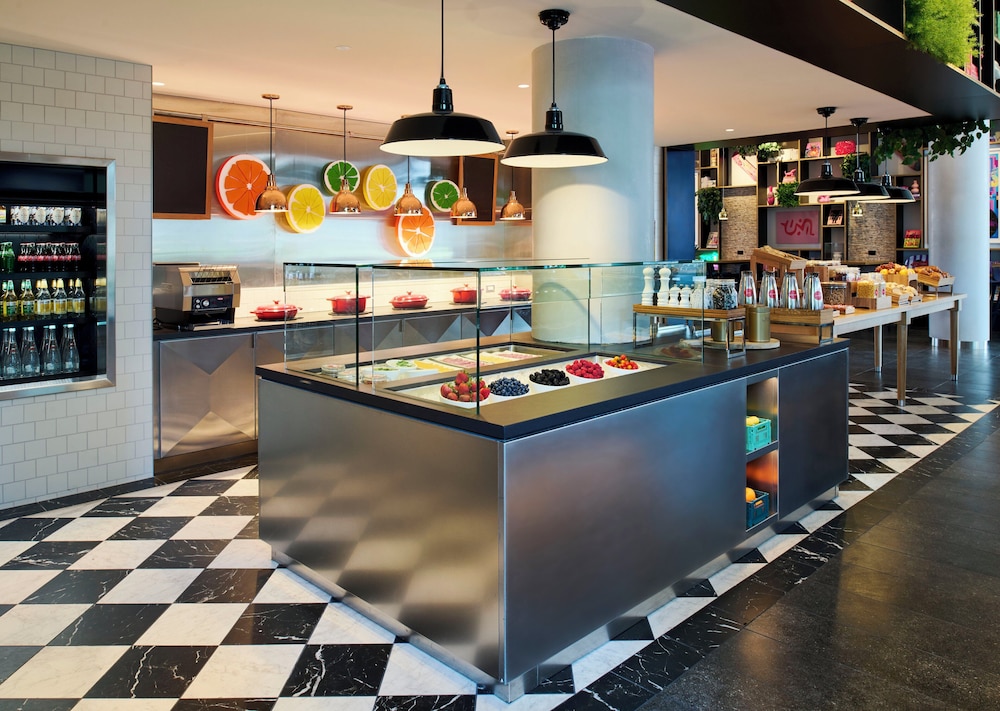 citizenM Boston Back Bay - photo 28