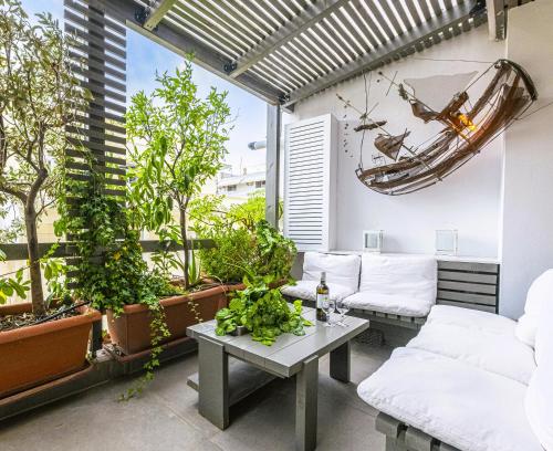 Hidesign Athens Tube Luxury Apt in Kolonaki — 4-Star Luxury Hotel in Athens, Greece