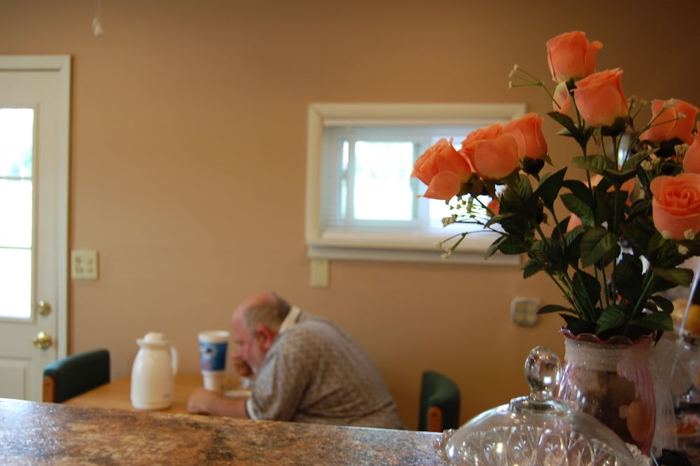 Canton Inn - photo 4