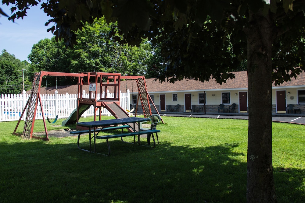 Fran Cove Motel - photo 27