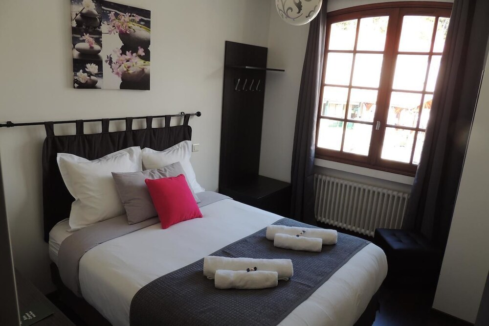 Hôtel Le Tivoli Théopolis in Sisteron, France