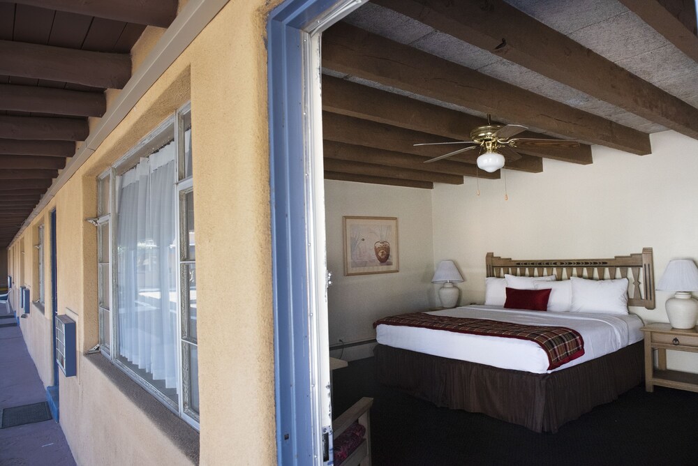 Kachina Lodge Resort Hotel and Meetings Center - photo 17